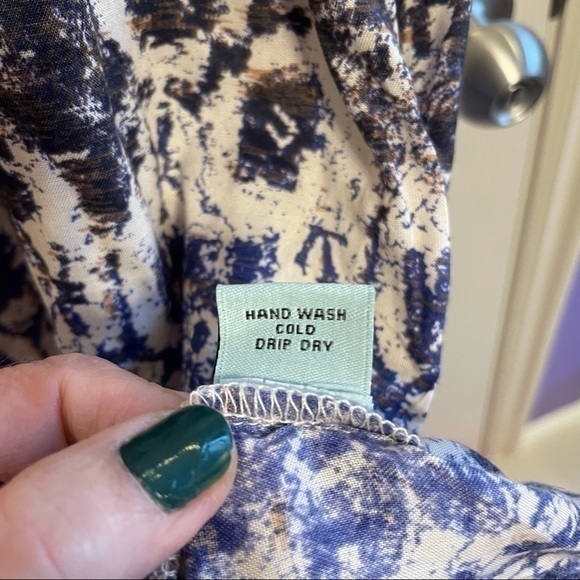 Stylish Tie-dye Top NWT - Picture 8 of 13